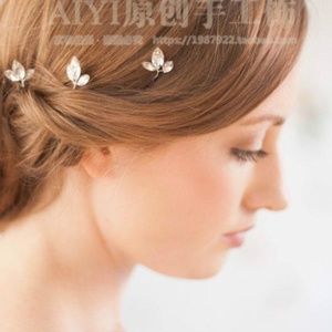 Bridal hair accessories - 3 leaves pin